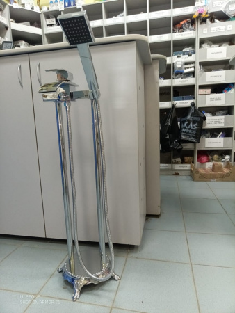 Смеситель ванны хром Водопад