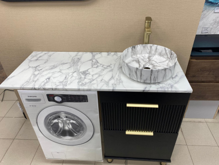 Столешница 140*50(55)  под мрамор отверстие справа