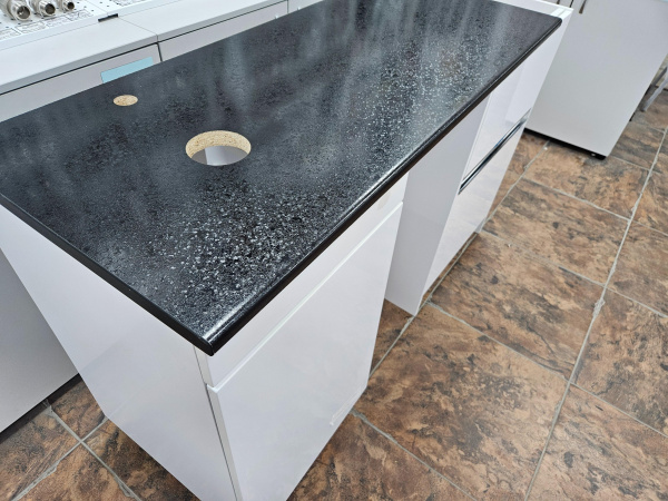 Столешница 140*50(55) отверстие слева черный 